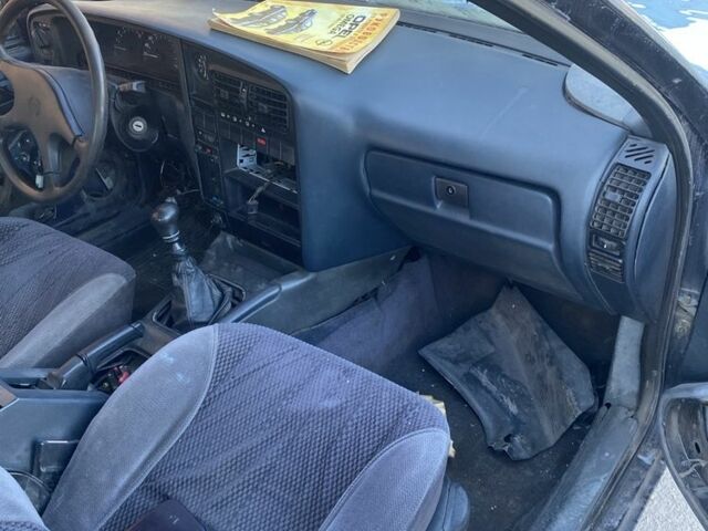 Синій Опель Омега, об'ємом двигуна 1.8 л та пробігом 180 тис. км за 430 $, фото 6 на Automoto.ua