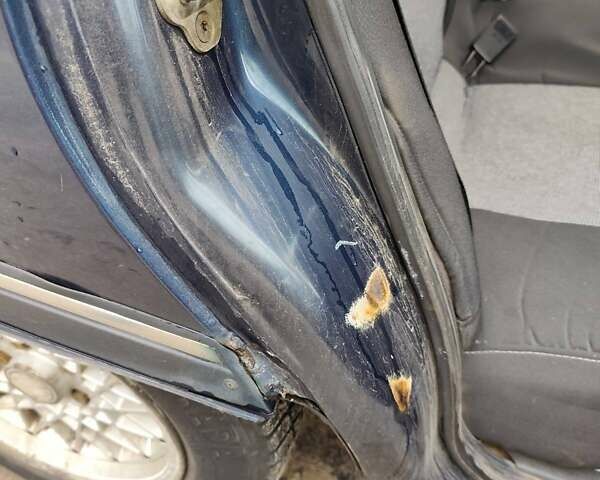 Опель Омега 1991 в Вышгороде на Automoto.ua Синий Опель Омега, объемом двигателя 2 л и пробегом 501 тыс. км за 1500 $, фото 18 на Automoto.ua