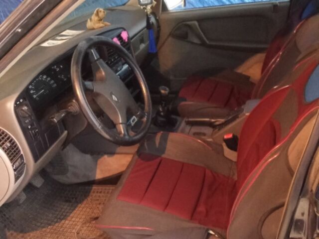 Синий Опель Омега, объемом двигателя 2 л и пробегом 200 тыс. км за 1500 $, фото 2 на Automoto.ua