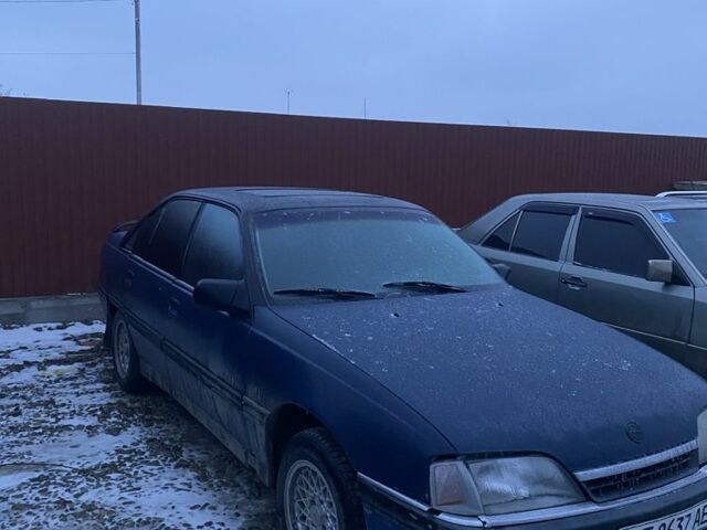 Синій Опель Омега, об'ємом двигуна 2 л та пробігом 300 тис. км за 700 $, фото 3 на Automoto.ua