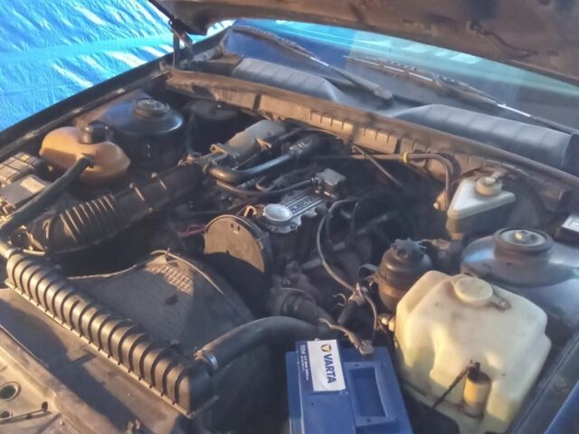 Синий Опель Омега, объемом двигателя 2 л и пробегом 200 тыс. км за 1500 $, фото 1 на Automoto.ua