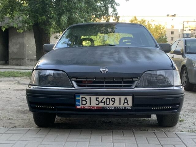 Синий Опель Омега, объемом двигателя 2 л и пробегом 350 тыс. км за 1350 $, фото 2 на Automoto.ua
