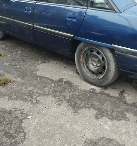 Синий Опель Омега, объемом двигателя 2 л и пробегом 202 тыс. км за 1800 $, фото 12 на Automoto.ua