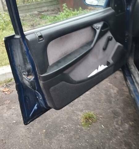 Синий Опель Омега, объемом двигателя 2 л и пробегом 202 тыс. км за 1800 $, фото 2 на Automoto.ua