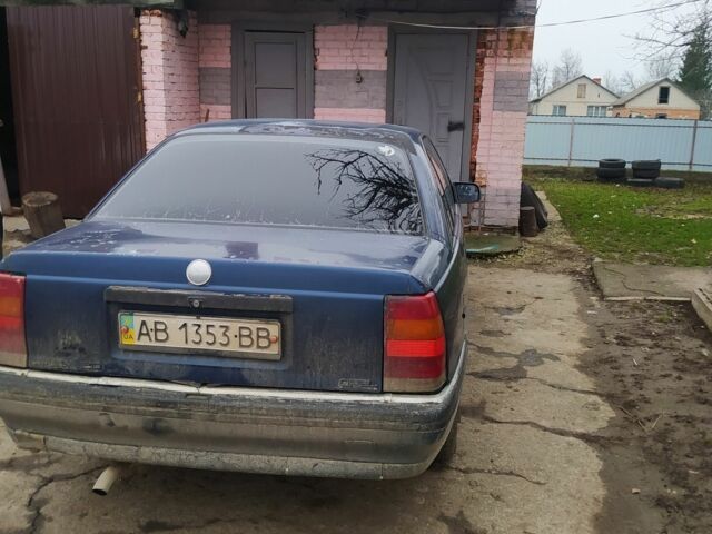 Синий Опель Омега, объемом двигателя 0 л и пробегом 300 тыс. км за 600 $, фото 1 на Automoto.ua