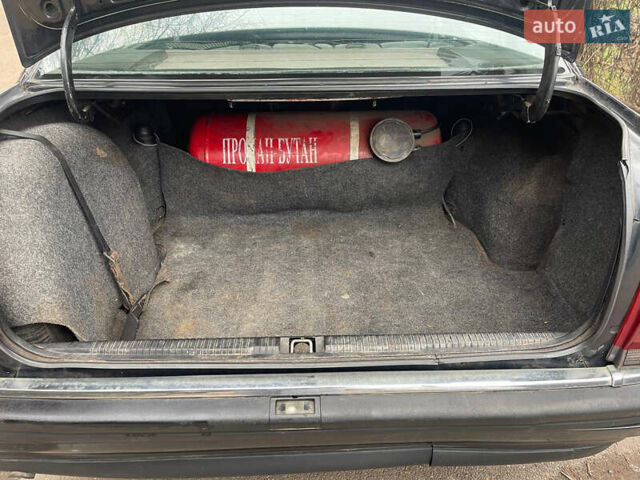 Синий Опель Омега, объемом двигателя 2 л и пробегом 300 тыс. км за 1500 $, фото 12 на Automoto.ua