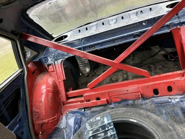 Синий Опель Омега, объемом двигателя 2 л и пробегом 100 тыс. км за 427 $, фото 5 на Automoto.ua