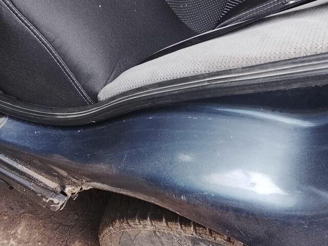 Синій Опель Омега, об'ємом двигуна 2 л та пробігом 250 тис. км за 1650 $, фото 2 на Automoto.ua