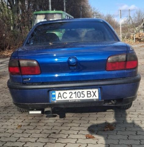 Синий Опель Омега, объемом двигателя 2 л и пробегом 520 тыс. км за 3500 $, фото 4 на Automoto.ua