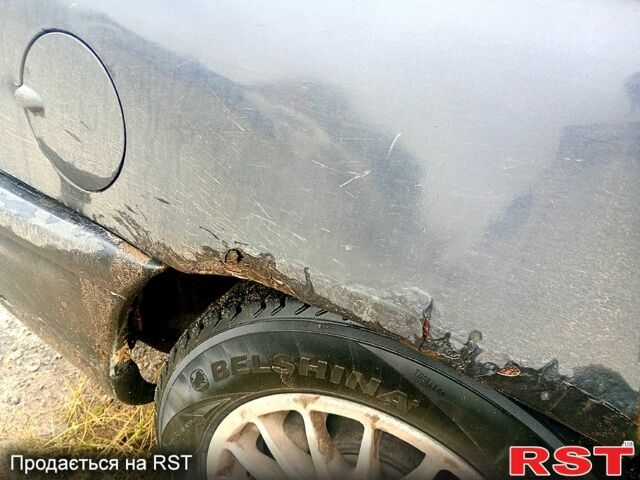 Опель Омега 1994 в Сумах на Automoto.ua Синий Опель Омега, объемом двигателя 2.5 л и пробегом 420 тыс. км за 1600 $, фото 2 на Automoto.ua