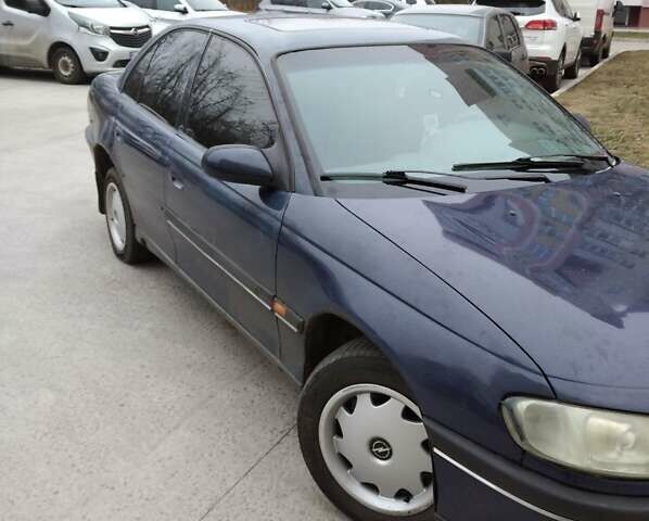 Синій Опель Омега, об'ємом двигуна 0 л та пробігом 300 тис. км за 2800 $, фото 2 на Automoto.ua