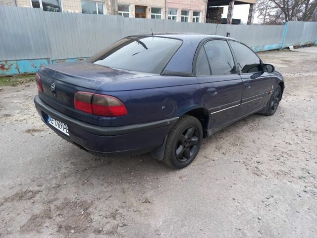 Синій Опель Омега, об'ємом двигуна 2 л та пробігом 1 тис. км за 1700 $, фото 19 на Automoto.ua