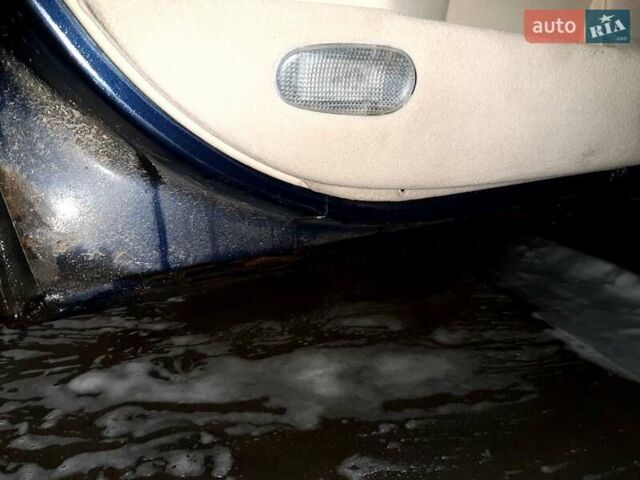 Синий Опель Омега, объемом двигателя 2.5 л и пробегом 381 тыс. км за 3000 $, фото 10 на Automoto.ua