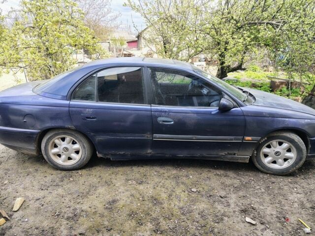 Синій Опель Омега, об'ємом двигуна 2 л та пробігом 300 тис. км за 427 $, фото 3 на Automoto.ua