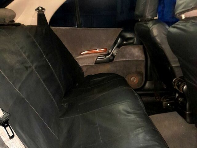 Синий Опель Омега, объемом двигателя 2 л и пробегом 350 тыс. км за 2800 $, фото 7 на Automoto.ua