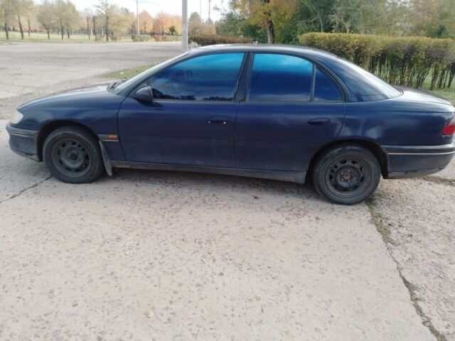 Синій Опель Омега, об'ємом двигуна 2 л та пробігом 383 тис. км за 1441 $, фото 2 на Automoto.ua