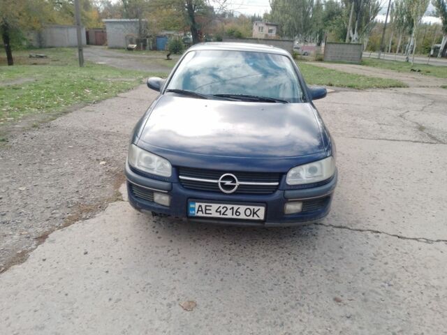 Синій Опель Омега, об'ємом двигуна 2 л та пробігом 383 тис. км за 1441 $, фото 1 на Automoto.ua