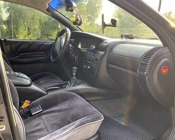 Синий Опель Омега, объемом двигателя 2 л и пробегом 487 тыс. км за 3000 $, фото 18 на Automoto.ua