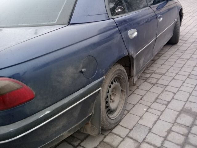 Синій Опель Омега, об'ємом двигуна 2 л та пробігом 470 тис. км за 1500 $, фото 1 на Automoto.ua