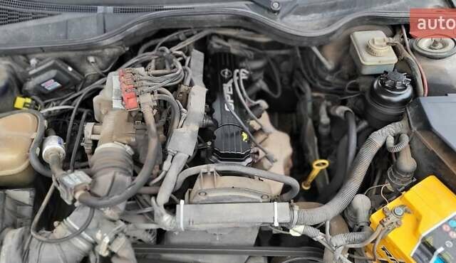 Синий Опель Омега, объемом двигателя 2 л и пробегом 207 тыс. км за 1550 $, фото 5 на Automoto.ua