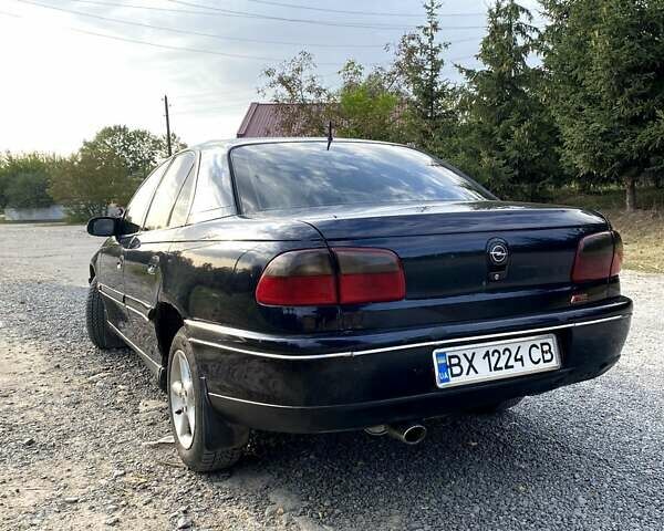 Синий Опель Омега, объемом двигателя 2 л и пробегом 487 тыс. км за 3000 $, фото 1 на Automoto.ua