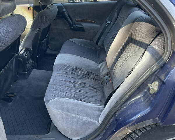 Синий Опель Омега, объемом двигателя 2.5 л и пробегом 480 тыс. км за 1799 $, фото 11 на Automoto.ua