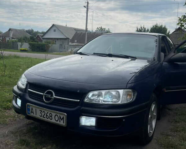 Синій Опель Омега, об'ємом двигуна 2 л та пробігом 30 тис. км за 1650 $, фото 3 на Automoto.ua