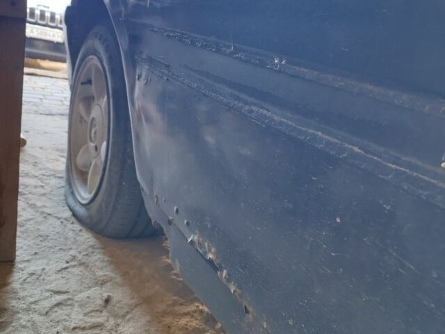 Синий Опель Омега, объемом двигателя 2 л и пробегом 377 тыс. км за 600 $, фото 3 на Automoto.ua