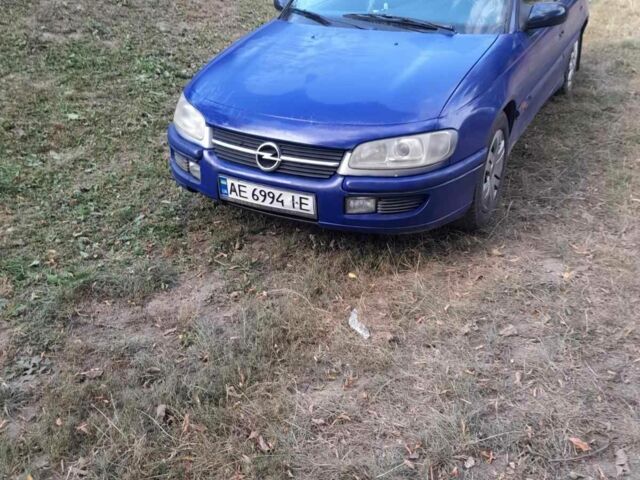 Синій Опель Омега, об'ємом двигуна 3 л та пробігом 250 тис. км за 1000 $, фото 4 на Automoto.ua