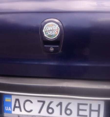 Синий Опель Омега, объемом двигателя 2 л и пробегом 370 тыс. км за 2000 $, фото 1 на Automoto.ua