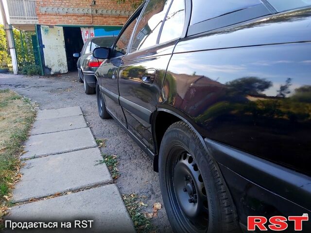 Синій Опель Омега, об'ємом двигуна 20 л та пробігом 430 тис. км за 3500 $, фото 1 на Automoto.ua