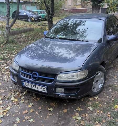 Опель Омега 1996 в Краматорске на Automoto.ua Синий Опель Омега, объемом двигателя 2 л и пробегом 300 тыс. км за 2500 $, фото 5 на Automoto.ua