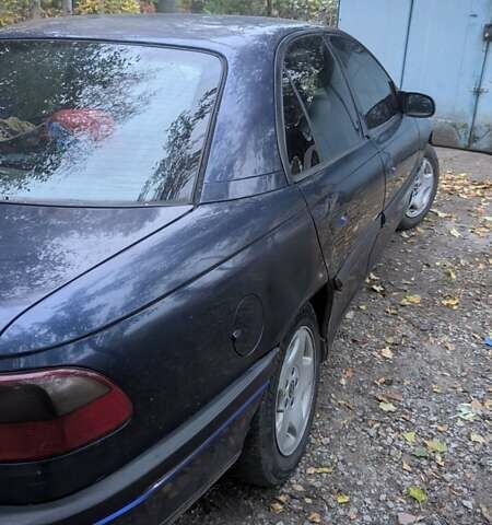 Опель Омега 1996 в Краматорске на Automoto.ua Синий Опель Омега, объемом двигателя 2 л и пробегом 300 тыс. км за 2500 $, фото 4 на Automoto.ua