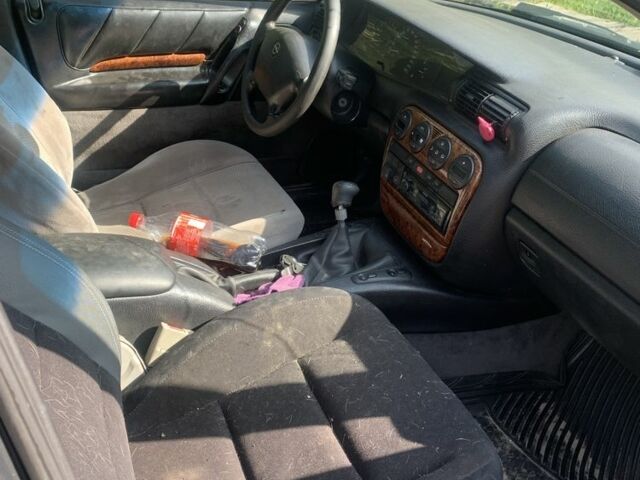 Синий Опель Омега, объемом двигателя 2.5 л и пробегом 133 тыс. км за 1400 $, фото 5 на Automoto.ua