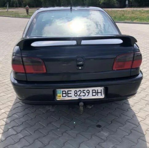 Синий Опель Омега, объемом двигателя 2.5 л и пробегом 3 тыс. км за 2300 $, фото 4 на Automoto.ua