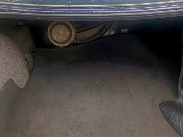 Синій Опель Омега, об'ємом двигуна 2 л та пробігом 310 тис. км за 2400 $, фото 3 на Automoto.ua