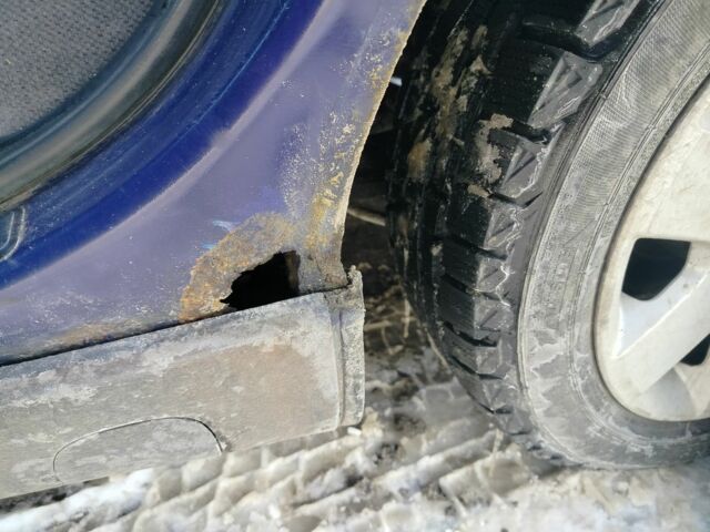 Синий Опель Омега, объемом двигателя 2 л и пробегом 439 тыс. км за 1737 $, фото 6 на Automoto.ua