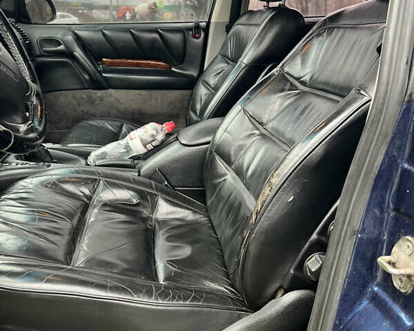 Синий Опель Омега, объемом двигателя 2 л и пробегом 320 тыс. км за 2577 $, фото 10 на Automoto.ua