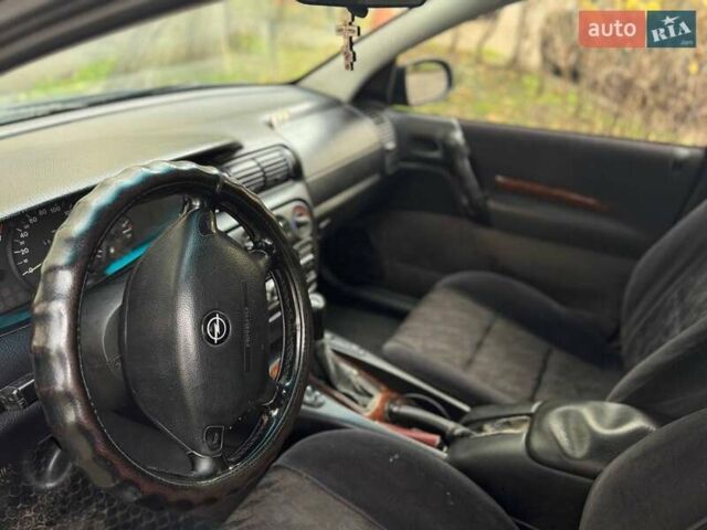 Синий Опель Омега, объемом двигателя 2 л и пробегом 301 тыс. км за 3200 $, фото 9 на Automoto.ua