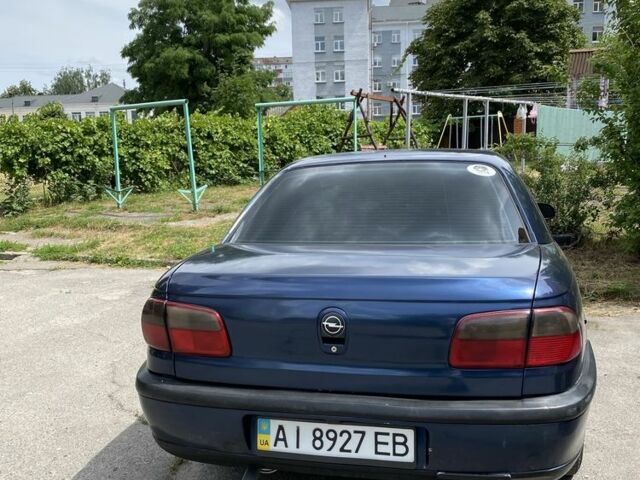 Синій Опель Омега, об'ємом двигуна 2 л та пробігом 380 тис. км за 1500 $, фото 3 на Automoto.ua