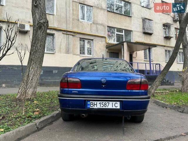 Синий Опель Омега, объемом двигателя 2 л и пробегом 301 тыс. км за 3200 $, фото 4 на Automoto.ua