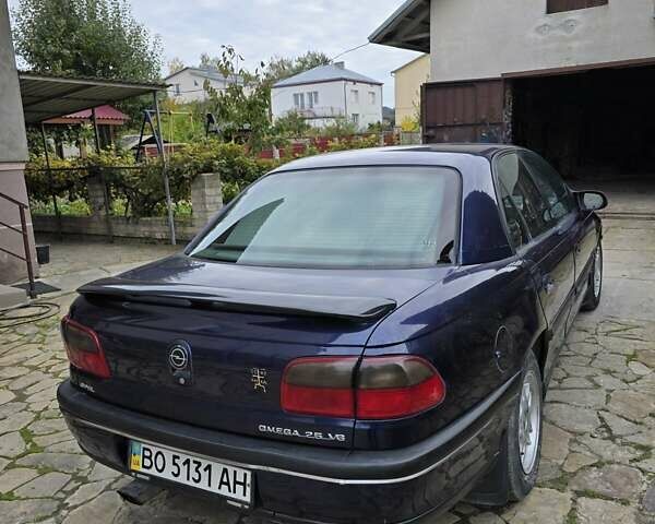 Синий Опель Омега, объемом двигателя 2.5 л и пробегом 296 тыс. км за 2700 $, фото 5 на Automoto.ua