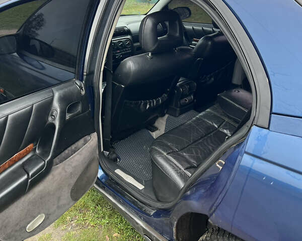 Синий Опель Омега, объемом двигателя 2 л и пробегом 320 тыс. км за 2577 $, фото 9 на Automoto.ua