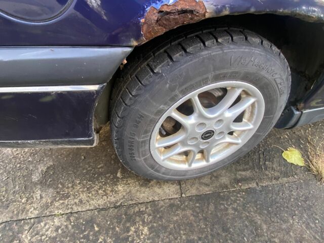 Синий Опель Омега, объемом двигателя 2 л и пробегом 400 тыс. км за 1700 $, фото 6 на Automoto.ua