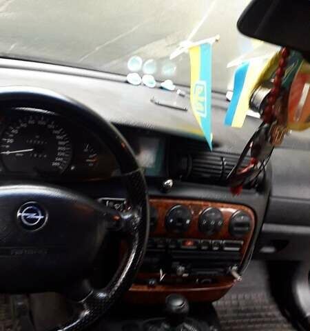 Синій Опель Омега, об'ємом двигуна 2.5 л та пробігом 250 тис. км за 2300 $, фото 8 на Automoto.ua