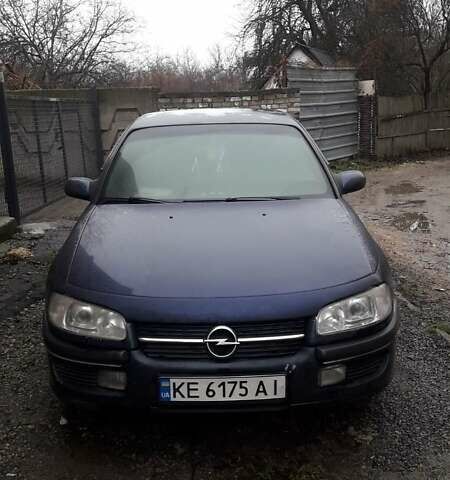 Синій Опель Омега, об'ємом двигуна 2.5 л та пробігом 250 тис. км за 2300 $, фото 11 на Automoto.ua