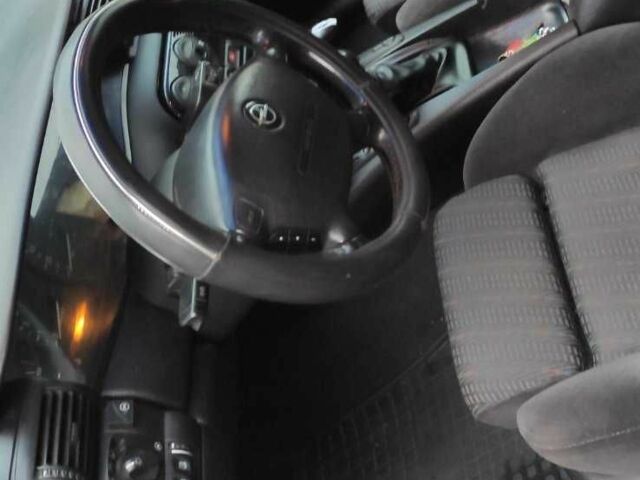 Синий Опель Омега, объемом двигателя 2.5 л и пробегом 385 тыс. км за 3400 $, фото 11 на Automoto.ua