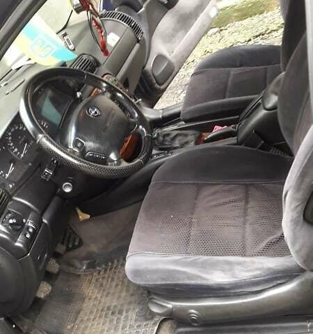 Синій Опель Омега, об'ємом двигуна 2.5 л та пробігом 250 тис. км за 2300 $, фото 9 на Automoto.ua