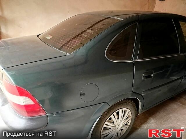 Синий Опель Омега, объемом двигателя 1.8 л и пробегом 100 тыс. км за 2500 $, фото 6 на Automoto.ua