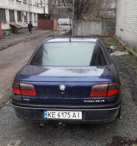 Синій Опель Омега, об'ємом двигуна 2.5 л та пробігом 250 тис. км за 2300 $, фото 7 на Automoto.ua